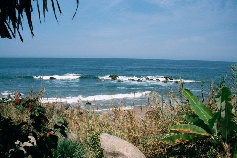 Deserted beach near Sayulita